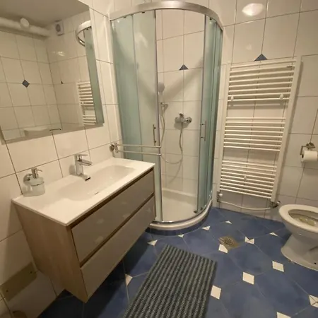 Apartment Ada *
