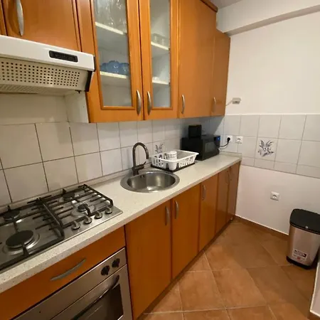 Ada Apartment *