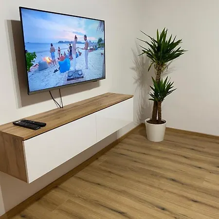 Apartment Ada